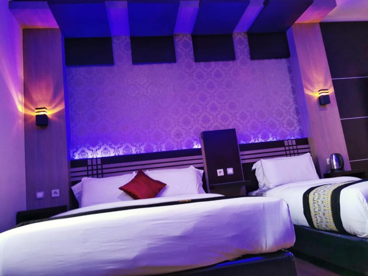 Oyo 822 Hotel Mukti Jaya Purwokerto Luaran gambar