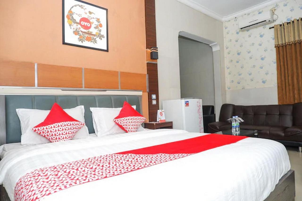 Oyo 822 Hotel Mukti Jaya Purwokerto Luaran gambar