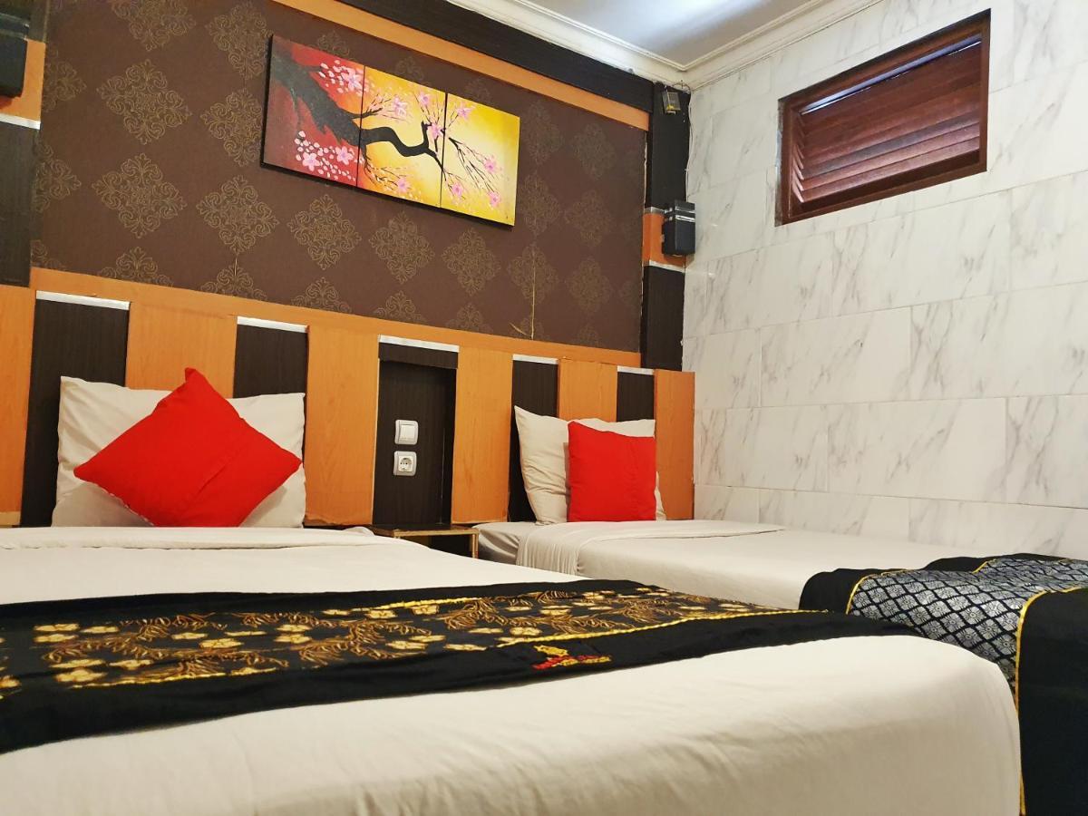 Oyo 822 Hotel Mukti Jaya Purwokerto Luaran gambar