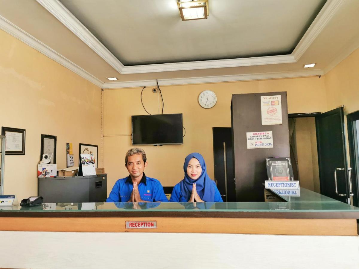 Oyo 822 Hotel Mukti Jaya Purwokerto Luaran gambar